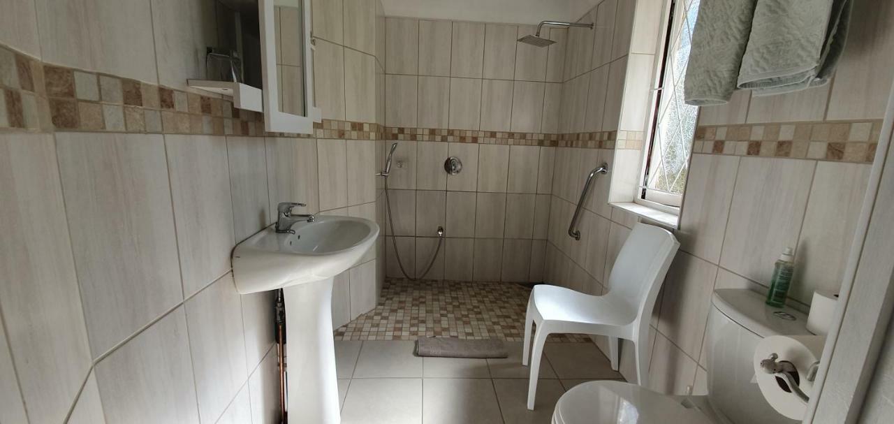 Chez Nous Bed And Breakfast & Self Catering Dundee Zewnętrze zdjęcie